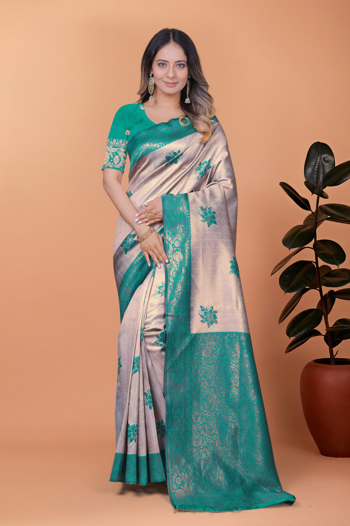 Ivory Glow Banarasi Silk Saree with Emerald Accents  -GG-51